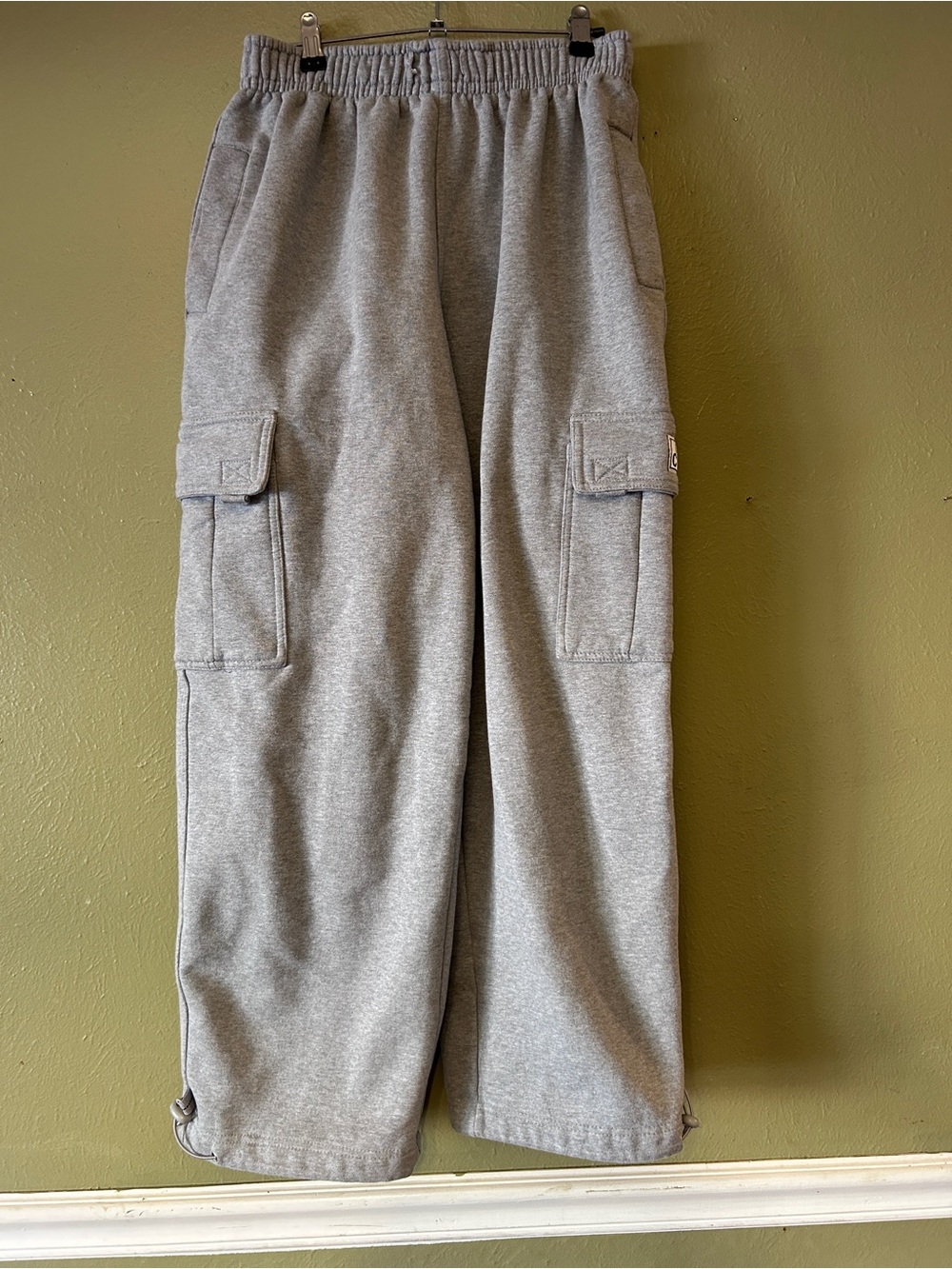 Pro Club Men’s Oversized Cargo Sweatpants Baggy Large